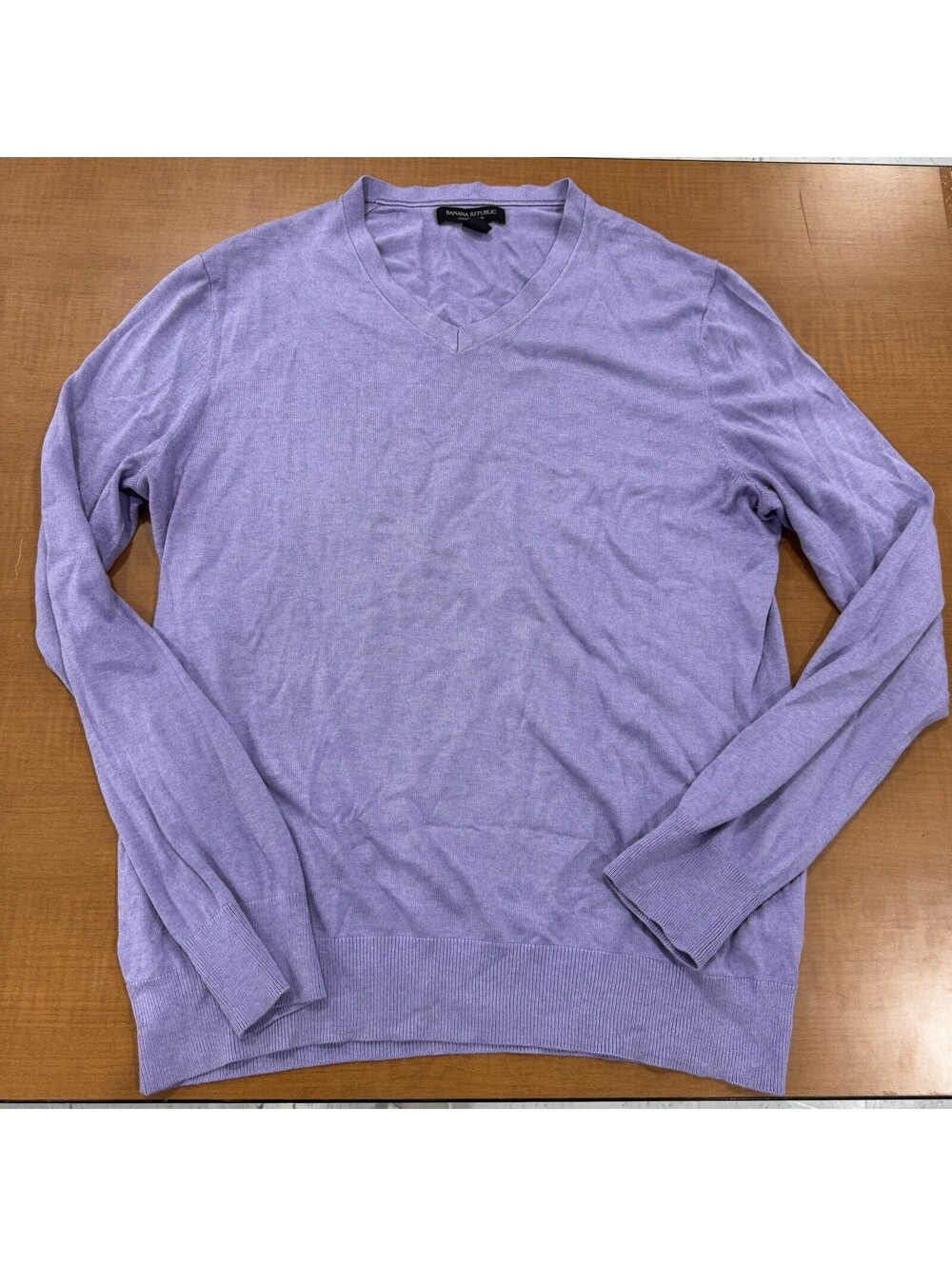 Banana Republic V Neck Sweater Silk Cotton Men’s Sz M Lavender Purple